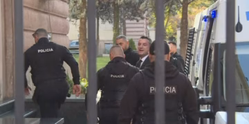 Erion Veliaj mbetet në burg