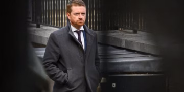 Dosja “Epstein”, vjen dorëheqja e parë nga qeveria britanike