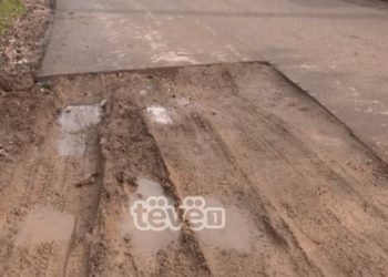 Rruga në fshatin Besi e dëmtuar pas punimeve të ujësjellësit, banorët në hall