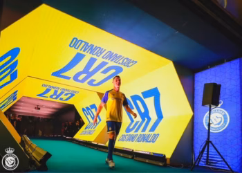 Cristiano Ronaldo blenë aksione tek Almeria