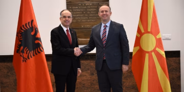 Gashi takohet me Begajn, diskutojnë për vazhdim të bashkëpunimit