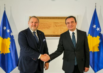 Raportuesi i PE-së për Kosovën uron Kurtin: Kosova i përket familjes së BE-së