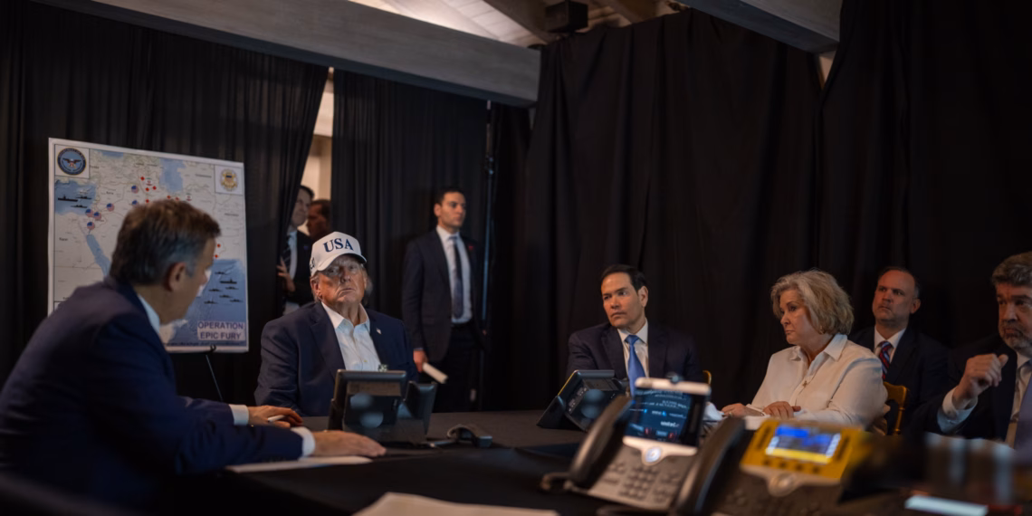 Trump monitoron operacionet ushtarake amerikane në Iran