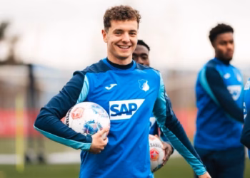 Ndihmëstrajneri i Hoffenheimit flet për interesimin e Bayernit për Asllanin