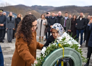 Osmani kujton Elfete e Mentor Humollin: Guximi i tyre na frymëzon përjetësisht