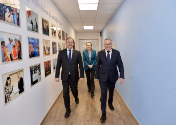 Hamza takon ambasadorin austriak, flasin për zhvillimet e fundit në vend