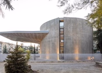 Mozaiku i Tiranës nominohet për çmimin “Ndërtesa e Vitit 2026” nga ArchDaily