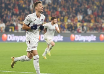 Lëvizja e Muçit lumturon tifozët e klubit turk, sinjal për të ardhmen e sulmuesit?