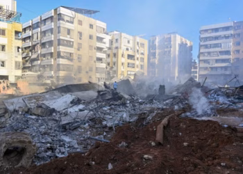 Izraeli bombardon fshatra në jug të Libanit pas paralajmërimeve për evakuim