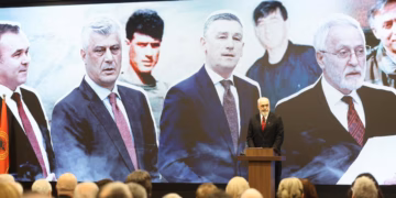 Rama përkrah Thaçin, por s’merr pjesë në marshe