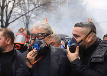 Sali Berisha njofton datën e protestës së radhës kombëtare