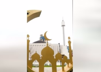 “Arkitektura më e bukur në botë” – Rama publikon pamjet e xhamisë së rikonstruktuar të Ballies në Elbasan