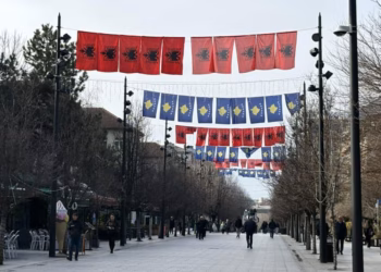 Prishtina nis përgatitjet për 18-vjetorin e Pavarësisë