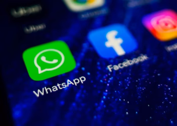 Rusia bllokon WhatsApp-in, promovon alternativën e mbështetur nga shteti