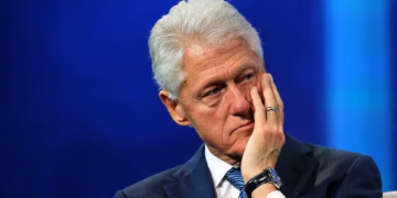 Clinton thotë se nuk kishte asnjë njohuri për anën e errët të jetës së Jeffrey Epsteinit