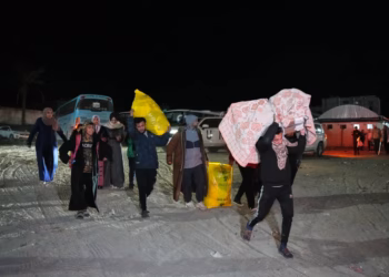 Qeveria e Gazës thotë se 288 persona kaluan kufirin e Rafahut që nga rihapja e pjesshme