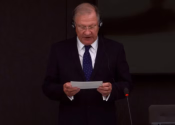 Dëshmitari i Thaçit Duncan: Pres me padurim përgjigjen e Prokurorisë në Hagë