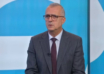 Dugolli: Synojmë konsensus për presidentin që të shmangen zgjedhjet e reja, s’përjashtohet Haradinaj