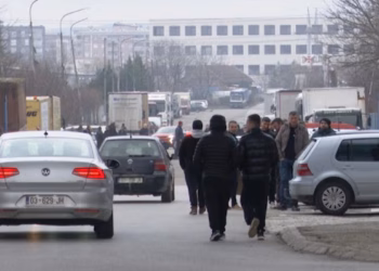 ​Shitësit ilegalë largohen nga tregu i automjeteve