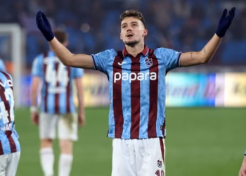 Trajneri Tekke kërkon blerjen e Muçit