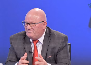 Kur u bë kthesa e madhe historike për shpalljen e pavarësisë së Kosovës? – Historiani Bedri Muhadri sqaron