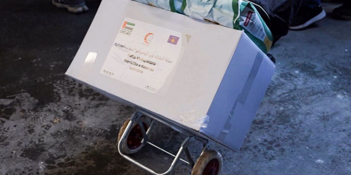 Shpërndahen mbi 1 mijë e 200 pako ushqimore për familjet në nevojë në Mitrovicë për nder të Ramazanit