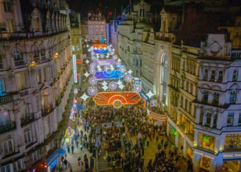 Dritat e Ramazanit ndriçojnë sërish Londrën, duke u rikthyer për të katërtin vit radhazi