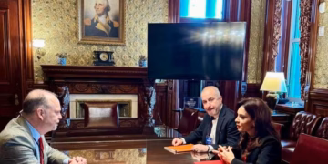 Spiropali pritet në Shtëpinë e Bardhë nga Asistenti Special i Presidentit Trump