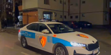 Sherr në një lokal në Korçë, i mituri plagos me thikë 34-vjeçarin