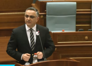 Tahiri kritikon Kurtin për numrin e madh të ministrive: I përmasave të një shteti si Kina