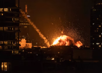 Një i vdekur dhe 20 të plagosur pas sulmeve hakmarrëse iraniane në Tel Aviv