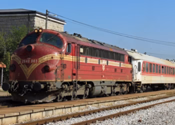 Ndërpritet përkohësisht qarkullimi i trenit në linjën Pejë–Prishtinë