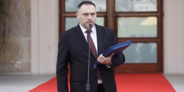 Ministri shqiptar i Mbrojtjes: Siguria e Kosovës garantohet nga NATO