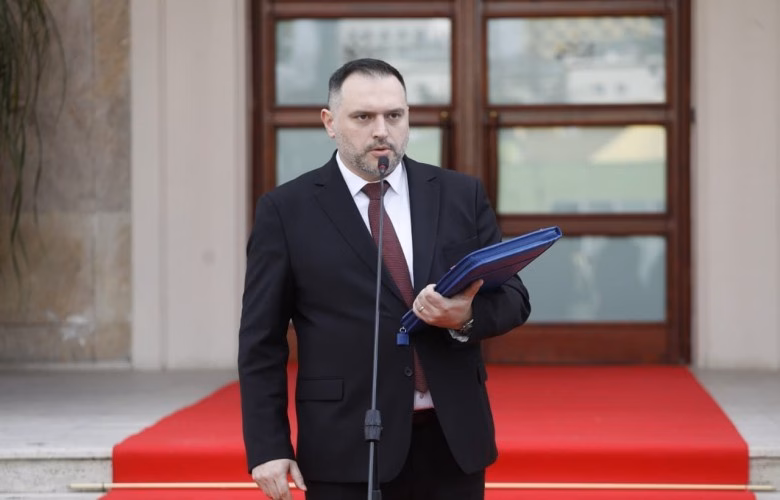 Ministri shqiptar i Mbrojtjes: Siguria e Kosovës garantohet nga NATO