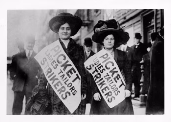 Historia e Ditës Ndërkombëtare të Gruas: Nga grevat e punëtorëve tek revolucioni