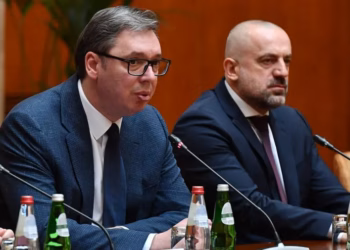 Vuçiq aktivizon Milan Radoiçiqin dhe rrjetin e tij kriminal për të manipuluar zgjedhjet lokale në Serbi