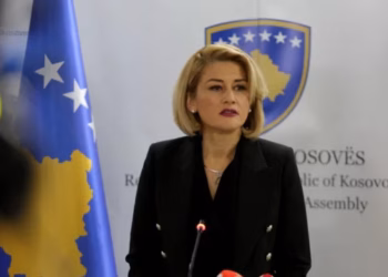 Ministrja Mimoza Kusari Lila reagon për kërcënimet ndaj presidentes Osmani