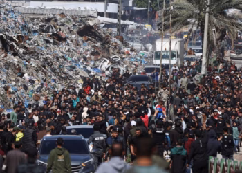 Sulmet ajrore izraelite lënë gjashtë persona të vrarë në Gaza pavarësisht një armëpushimi