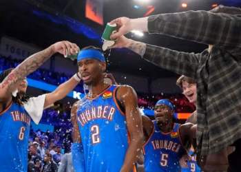 Gilgeous-Alexander thyen rekordin 63-vjeçar të NBA-së