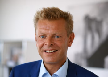 ​Deputeti zviceran: Duam Kosovë stabile për partneritet afatgjatë