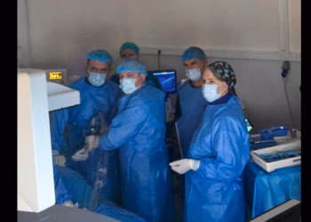 Për herë të parë në Kosovë kryhet ndërhyrja PCNL për trajtimin e gurëve të mëdhenj në veshka në Qendra Klinike Universitare e Kosovës