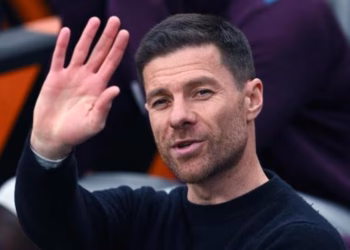 Xabi Alonso po kthehet në Premier League, kontratë 3-vjeçare me Liverpoolin?