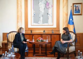 Haxhiu rithekson përkushtimin për avancimin e grave në Kosovë