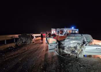 Dy të vdekur e një i lënduar rëndë në një aksident në Shqipëri