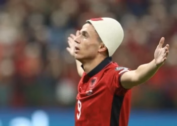 Asani pret fitore ndaj Polonisë