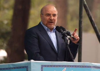 Irani paralajmëron për “dëme të pakthyeshme” në infrastrukturën rajonale nëse sulmohen termocentralet