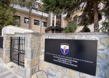 Emërimi i anëtarëve në KQZ, presidentja Osmani kritikohet pse iu drejtua Kushtetueses