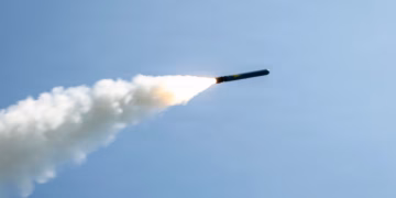 Turqia thotë se mbrojtja e NATO-s rrëzoj një raketë të katërt në hapësirën e saj ajrore