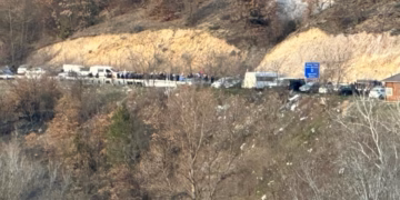 Përfundon protesta e serbëve, nis qarkullimi i automjeteve në Jarinjë
