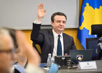 Qeveria ndan 500 mijë euro për qytetarët e Kosovës të prekur nga situata e sigurisë në Lindjen e Mesme